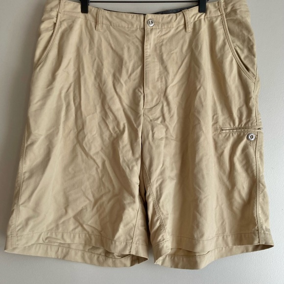 Patagonia Shorts Patagonia Mens Shorts 38 Nylon Tan Cargo Pockets